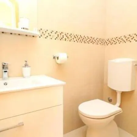 Seafront Silence - With Terrace And Sea View Трстеник