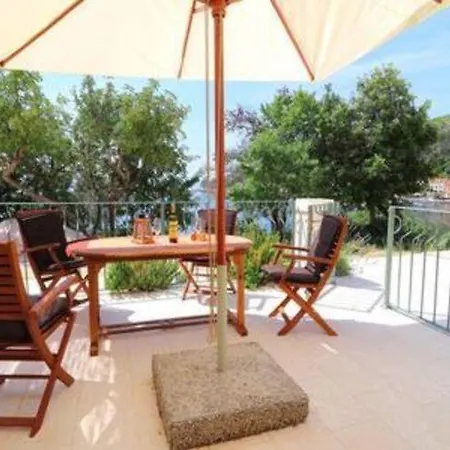 Seafront Silence - With Terrace And Sea View Апартаменты Трстеник