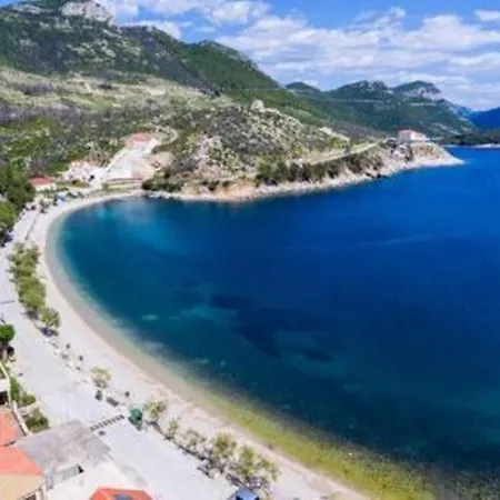 Seafront Silence - With Terrace And Sea View Apartment *