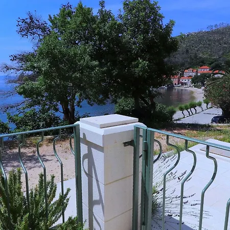 Apartment Seafront Silence - With Terrace And Sea View *