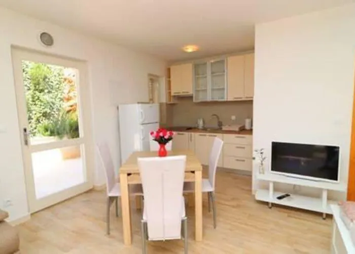 Seafront Silence - With Terrace And Sea View Trstenik