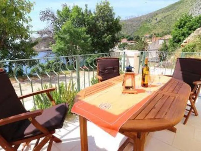 Seafront Silence - With Terrace And Sea View * Trstenik